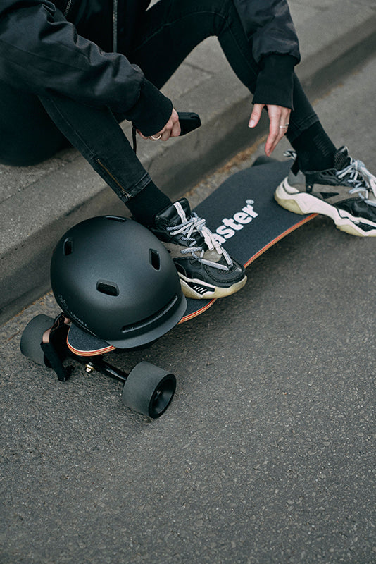 Elektrinė riedlentė Beaster BSSK11, 12 Ah, kanadietiško klevo lenta