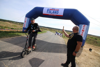 Elektrinis paspirtukas Beaster Scooter BS48, 3200 W, 60 V 26 Ah, hidrauliniai stabdžiai, skirtas bekelei