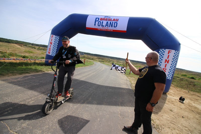 Elektrinis paspirtukas Beaster Scooter BS48, 3200 W, 60 V 26 Ah, hidrauliniai stabdžiai, skirtas bekelei