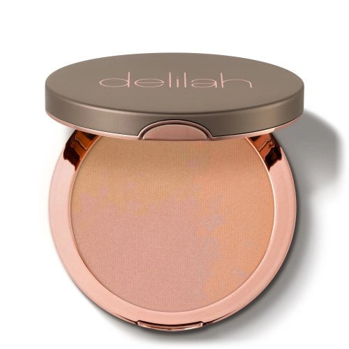 delilah PURE LIGHT ILLUMINATING POWDER illuminating pressed powder, 9.9 g 