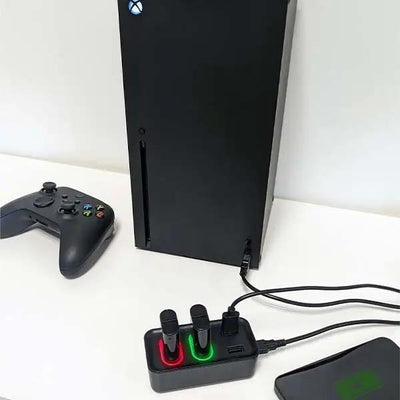 Двойное зарядное устройство и концентратор Subsonic для Xbox