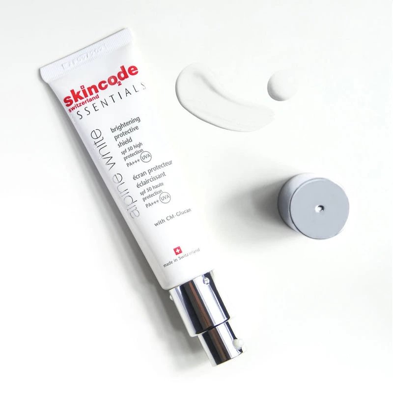 Skincode Brightening Protective Shield SPF50+ 30мл