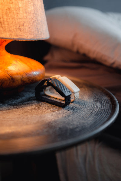 Homedics SS-WB100CE-WW, WakeBand, Your Silent Alarm, Cream