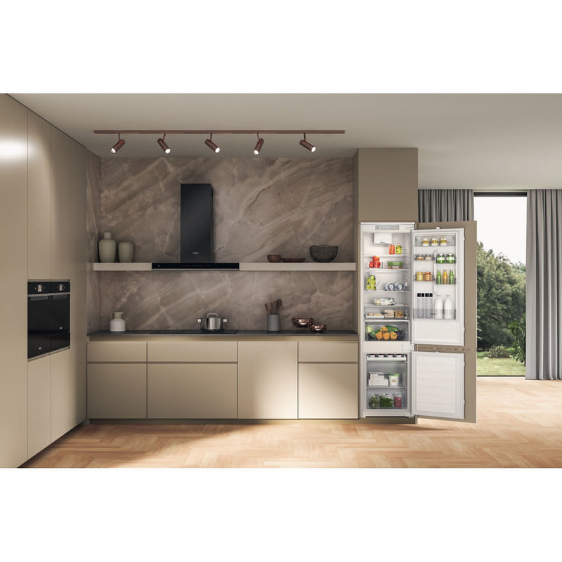 WHIRLPOOL Built-In Refrigerator WHC20D023B1 SF, Height 193,5 cm, Energy class E, Stop frost