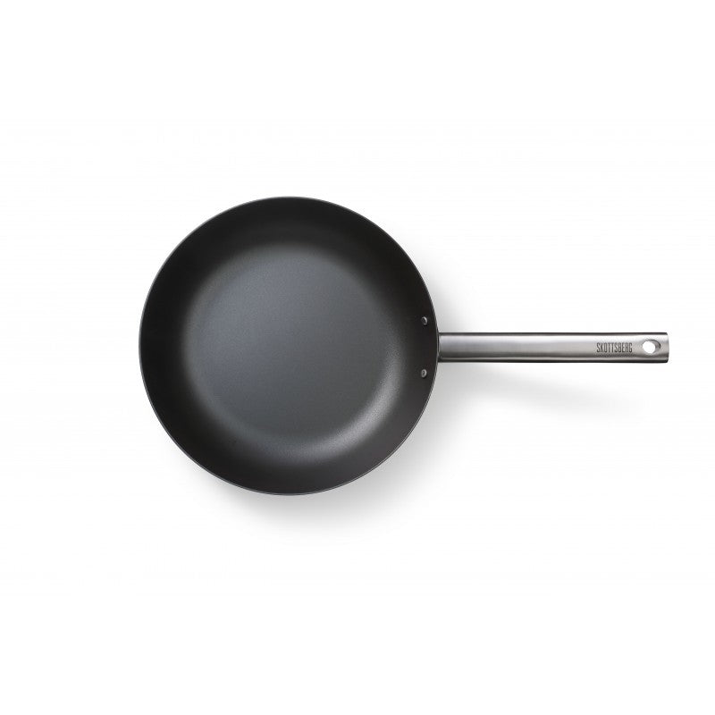 Сковорода из углеродистой стали Skottsberg 20/24/28 см: Размер сковороды - 24 см.