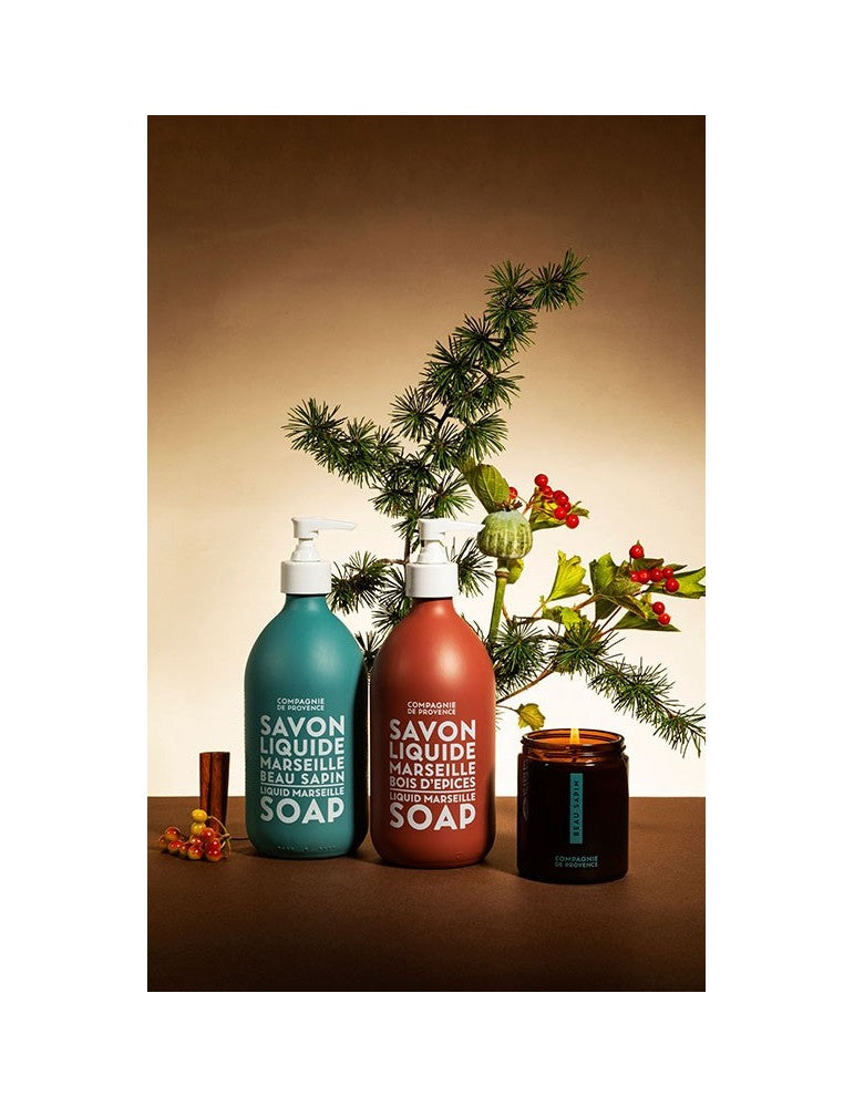 CDP skystas muilas „Festive Pine“ 495 ml