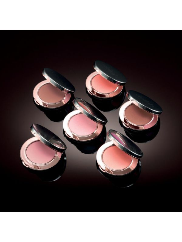 delilah COLOR BLUSH компактные румяна, 4 г + масло семян конопли в подарок