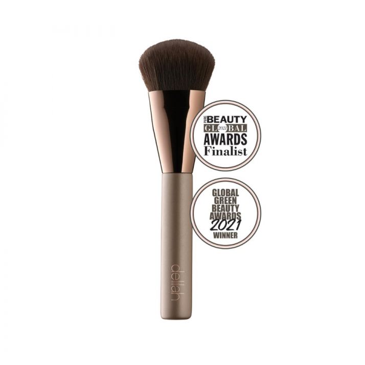 Delilah FULL COVERAGE FOUNDATION BRUSH кисть для основы под макияж + масло семян конопли в подарок