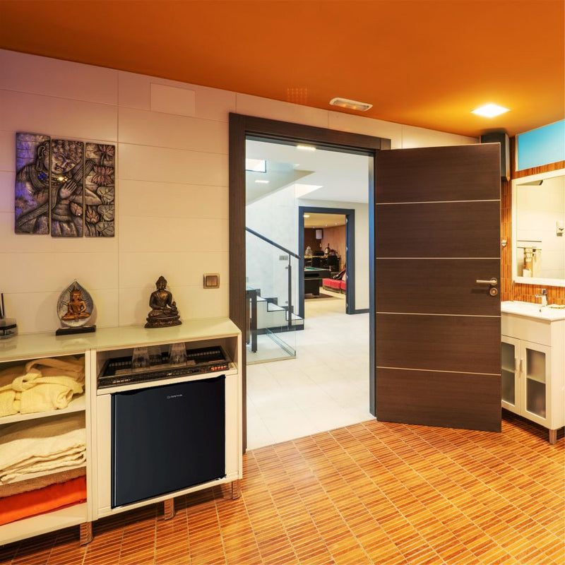 Manta MM515PBK Fridge 46L Black