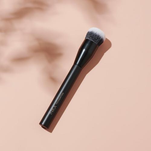 Кисть для тонального крема Иника