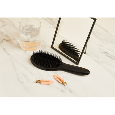 Plaukų šepetys Tangle Teezer Wet Detangler The Ultimate Styler Jet Black TT31066, juodos spalvos