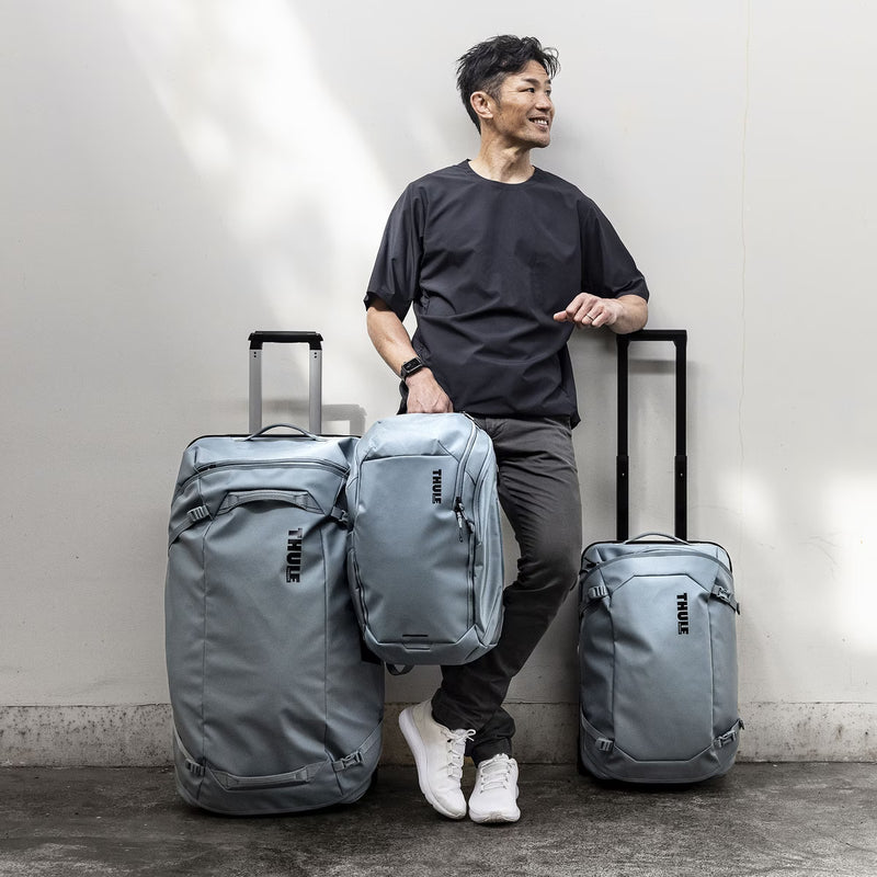Thule 4986 Chasm Carry on Wheeled Duffel Bag 40L Pond Grey