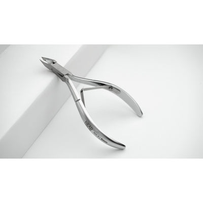 Кусачки для кутикулы HEAD X-Line Cutticle Nippers _HDNX33, нержавеющая сталь, медицинская/хирургическая сталь, 3 мм