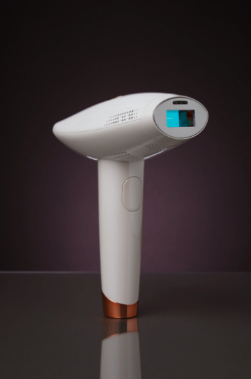 Fogiutte Pro Photoepilator With the Most Modern Cold Technology +gift Applying vitamins for hair