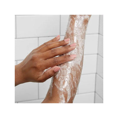 Cukraus šveitiklis kūno ir galvos odos priežiūrai Voesh Shower & Empower Sugar Scrub Bubble Wash Rainforest Mist VBS107RNF, 210 g.