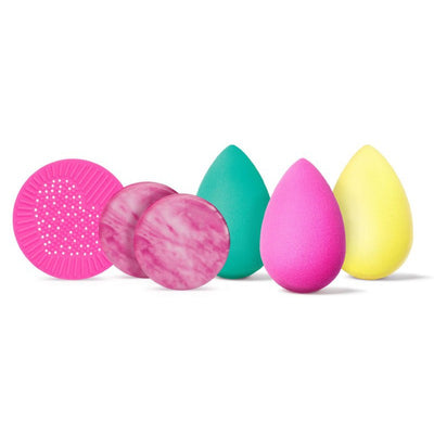 Makeup sponge set BeautyBlender Rocket To Flawless set includes: 3 makeup sponges, 2 soaps for washing makeup sponges and a silicone pad + gift Previa cosmetic product