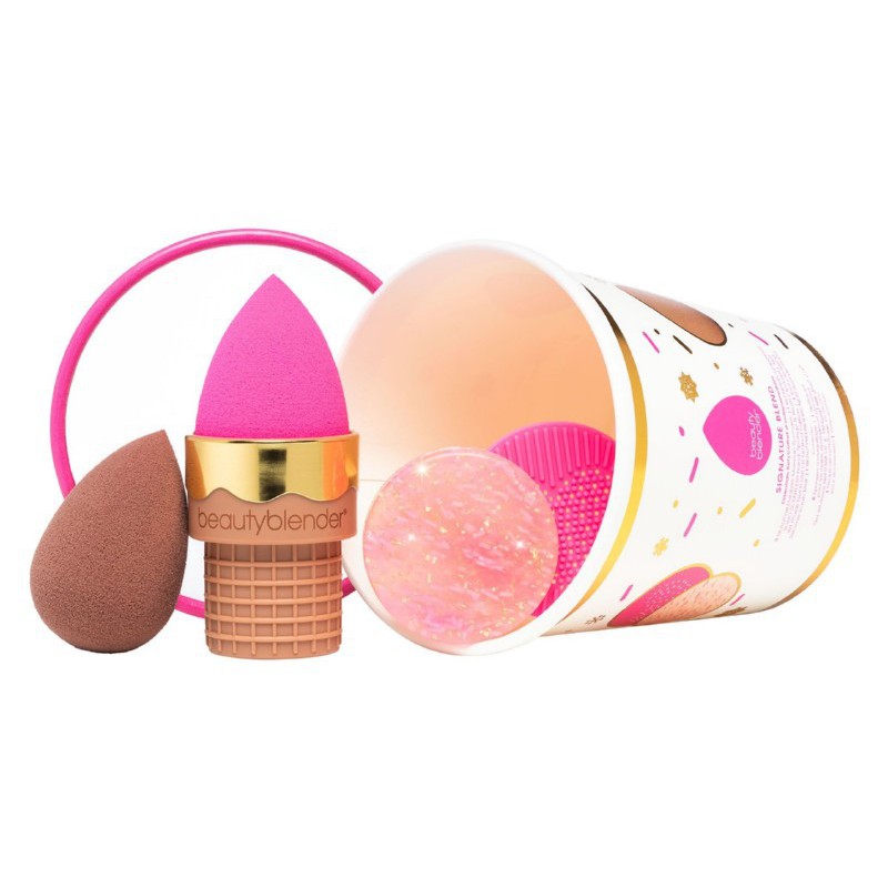 Makeup sponge set BeautyBlender Signature Blend BB27788, the set includes: 2 makeup sponges, 1 soap, silicone pad, case + gift Previa cosmetic product