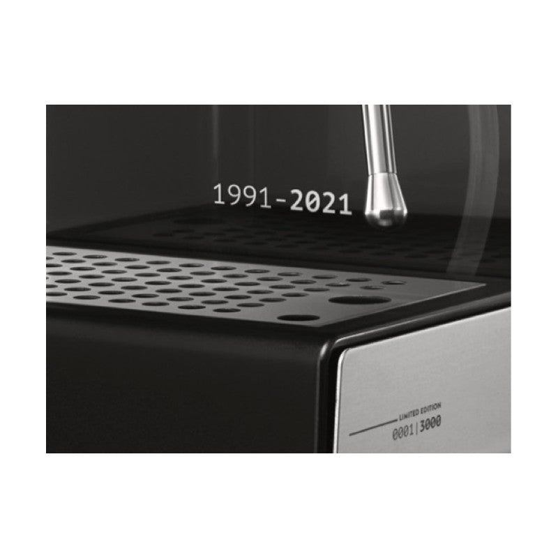 Ручная кофемашина Gaggia Classic 2021 Acrobat RI9480/17 - Limited Edition +подарок Кофе в зернах Vergnano Antica Bottega 1кг