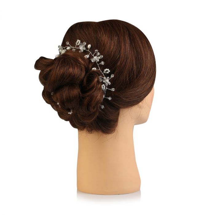 Hair accessory with zircon and pearls 